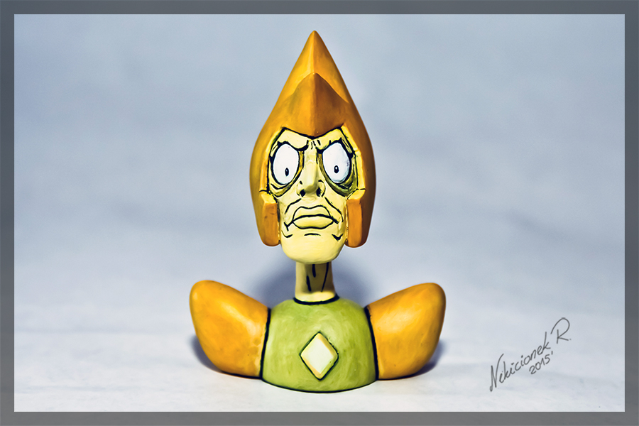 SU: Angry Yellow Diamond Sculpture 2