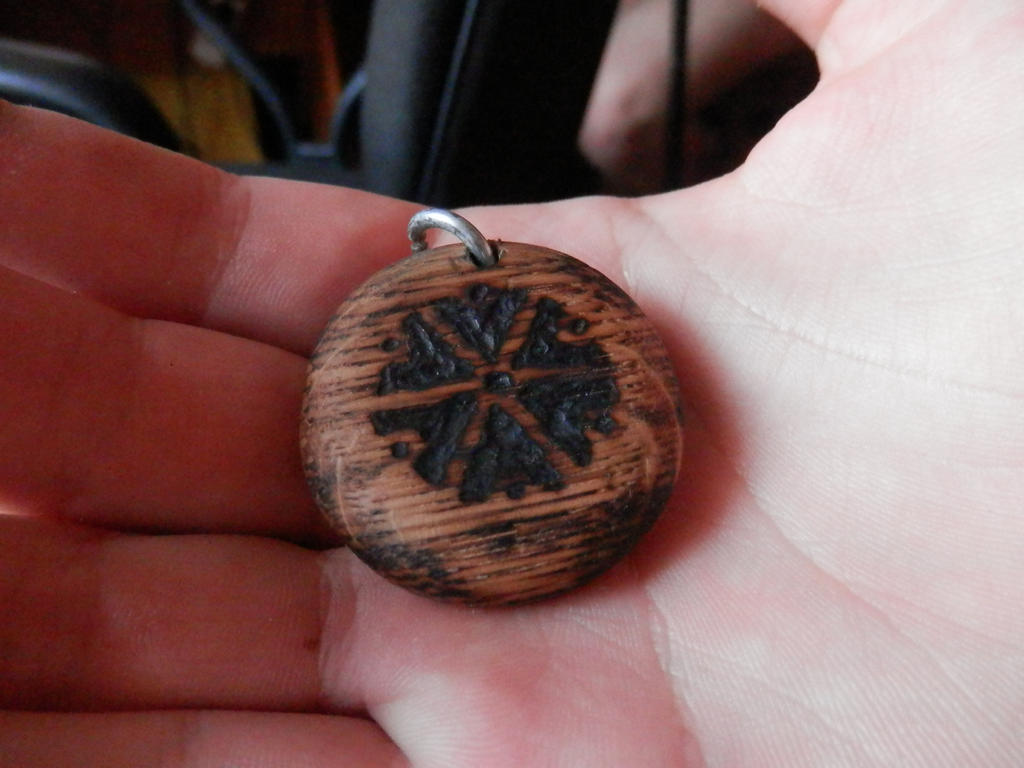 Symbol of Perun on oak by ChaosOuroborus on DeviantArt