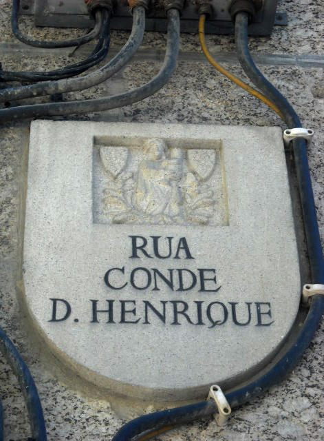 Discreet Street Sign by saltedTuga on DeviantArt