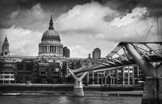 Millenium Bridge