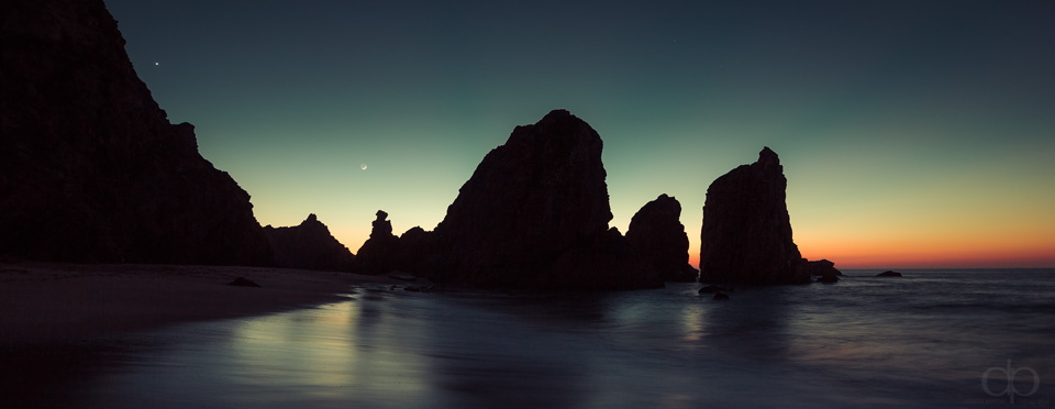 Moons meets star at the beach