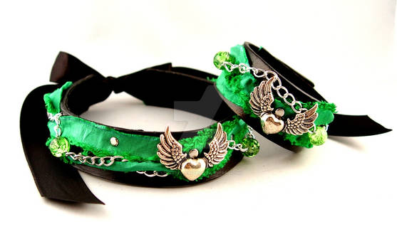 Black Green Collar Heart Set