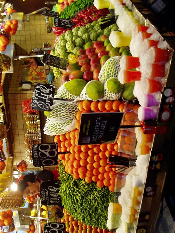 Barcelona_ freshy fruits