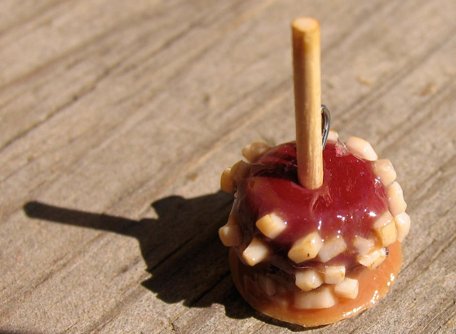 the red candy caramel apple