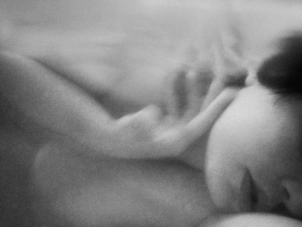 caresse