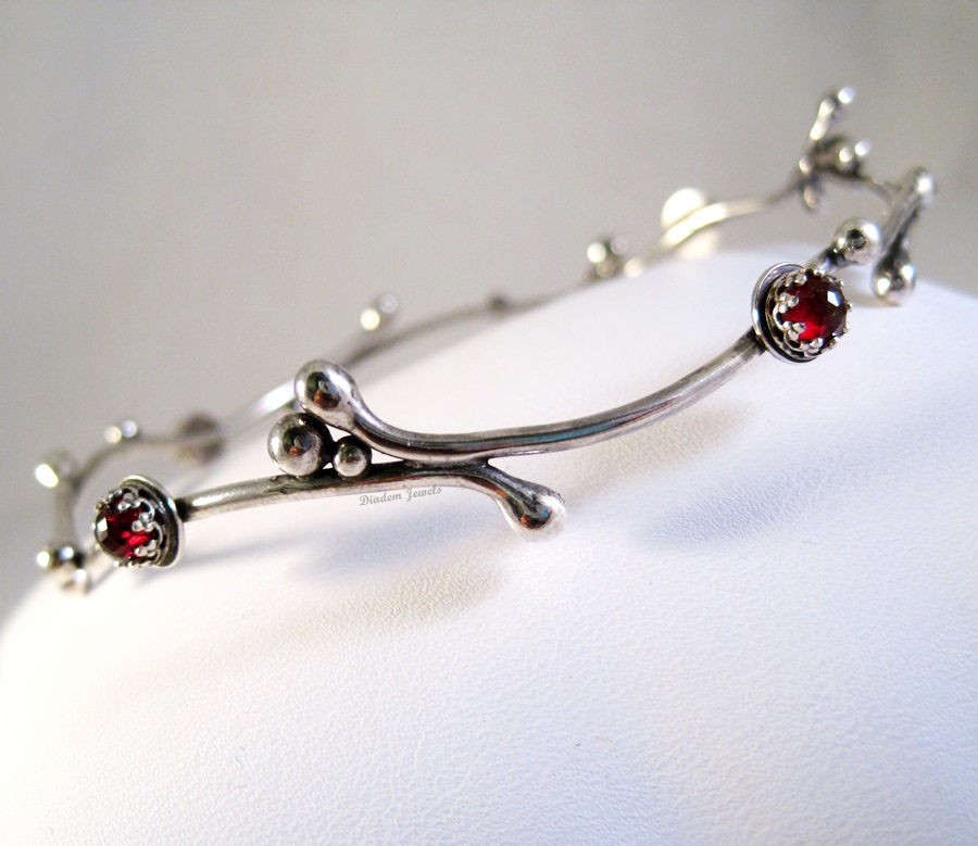 Garnet Elven Bangle