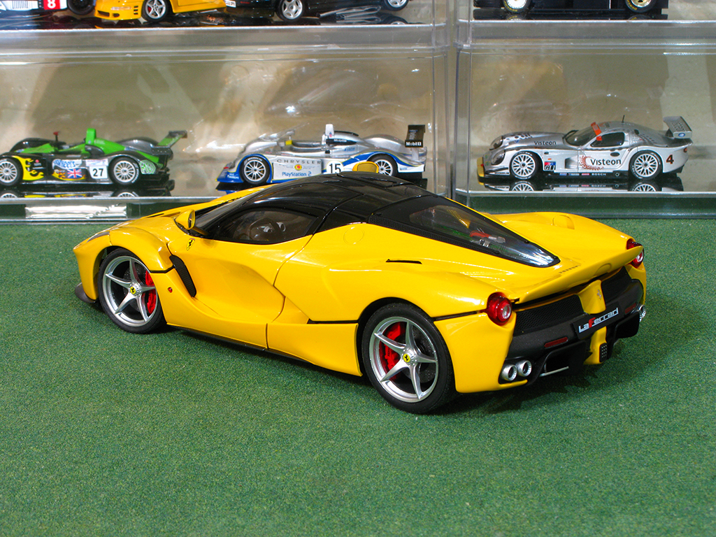 LaFerrari 03