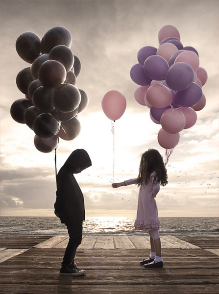 kids with balloons