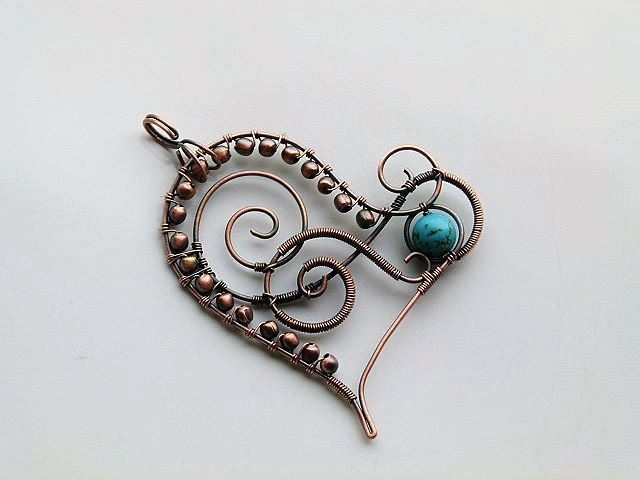 Asymetric heart pendant