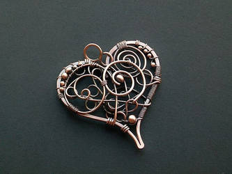 Heart pendant with spirals