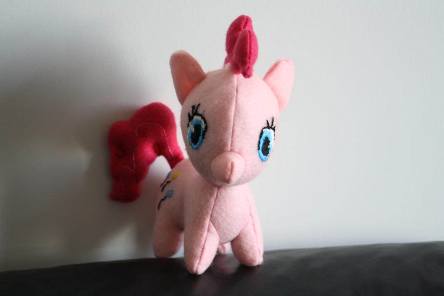 Pinkie Pie Plushie: front view