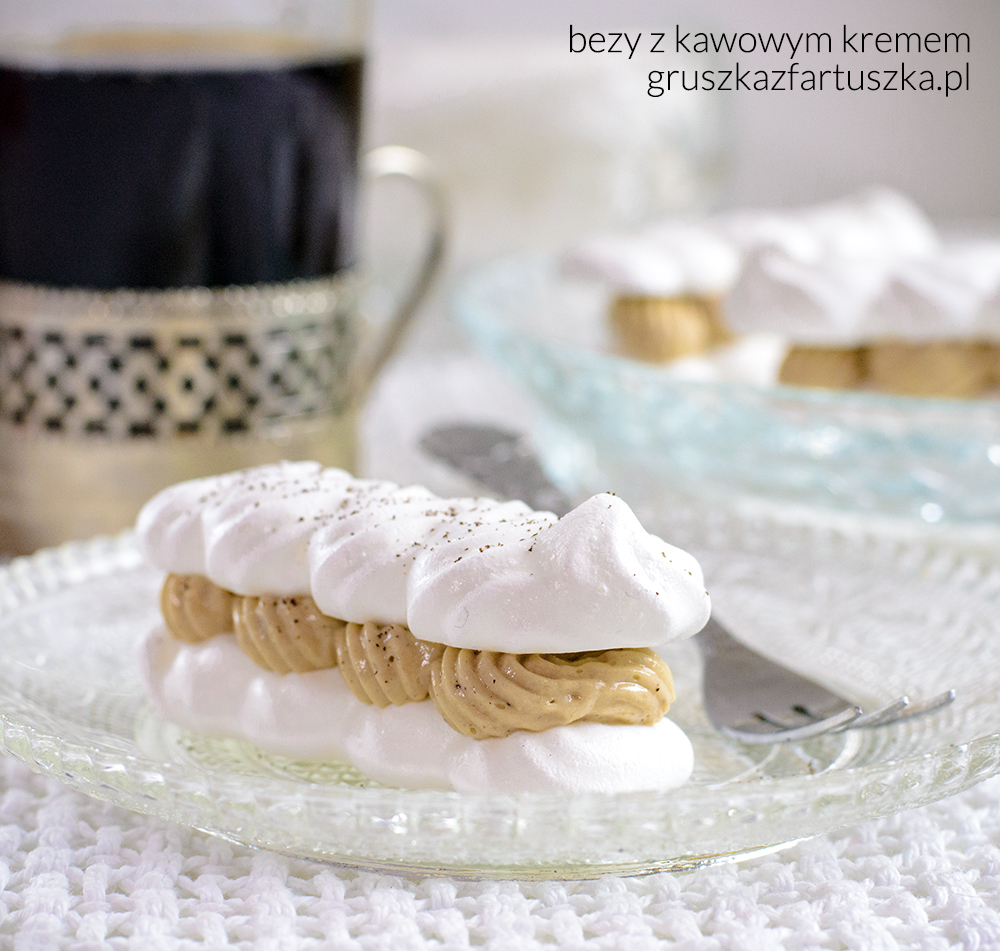 meringue with coffee cream