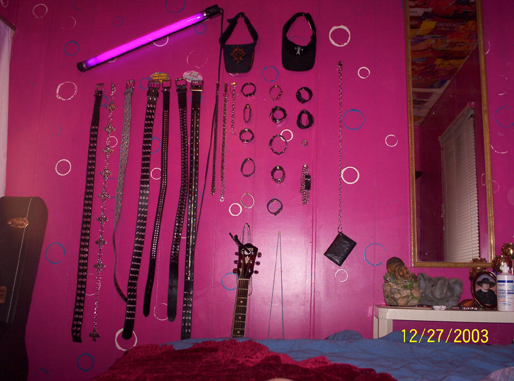 painted room by brandi-dawn-777 on DeviantArt