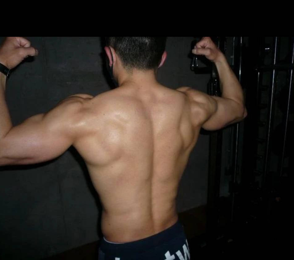 Strong back by troioi821 on DeviantArt