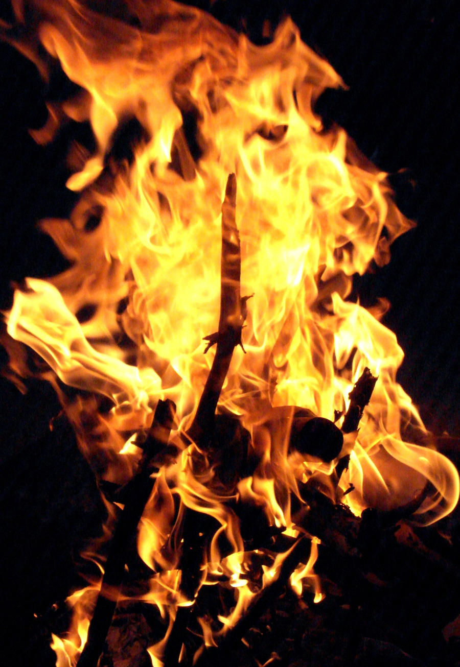 Pretty fire by gilraenaarefu on DeviantArt