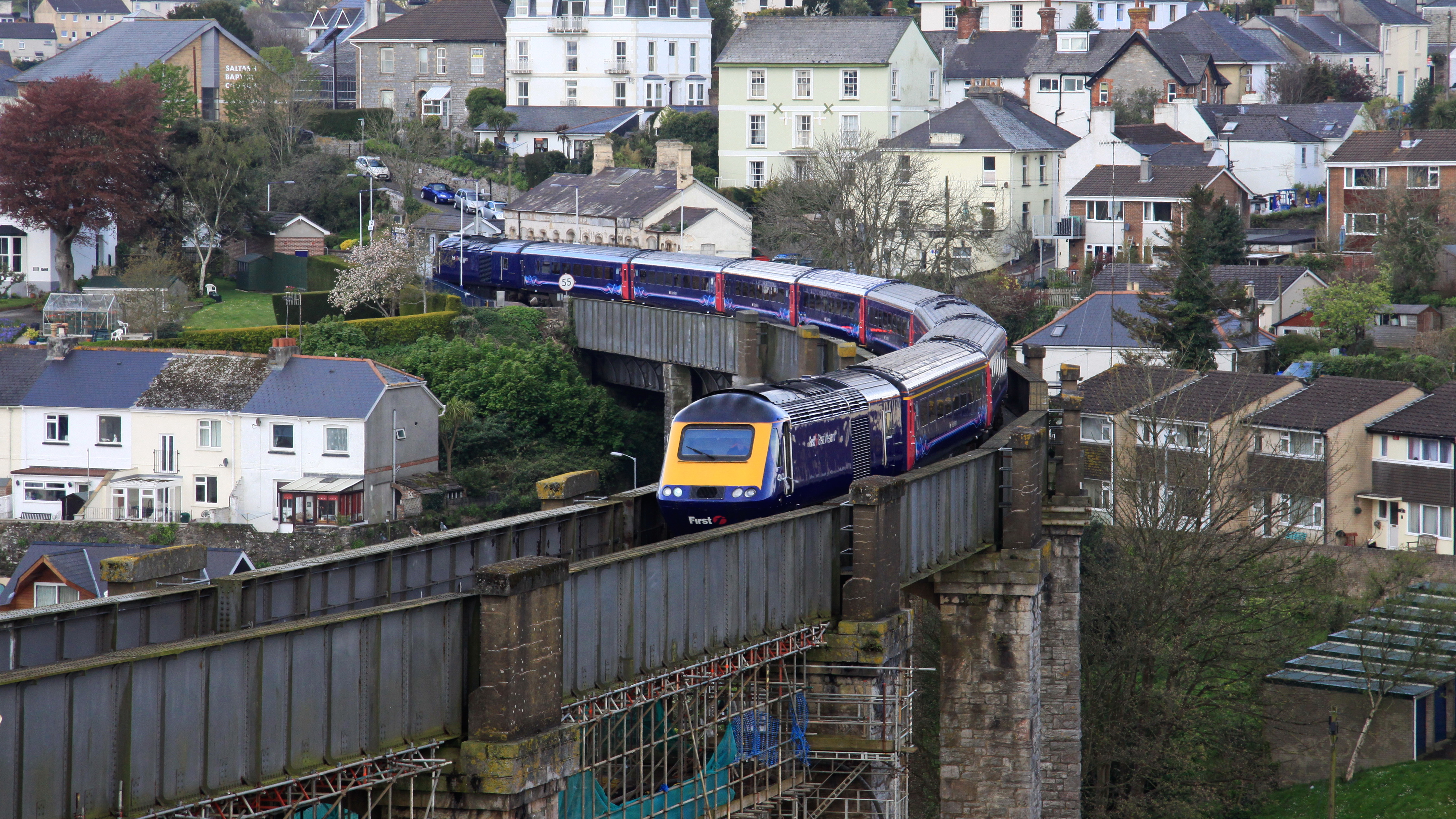 Great Western Train entering the Tamar bridge