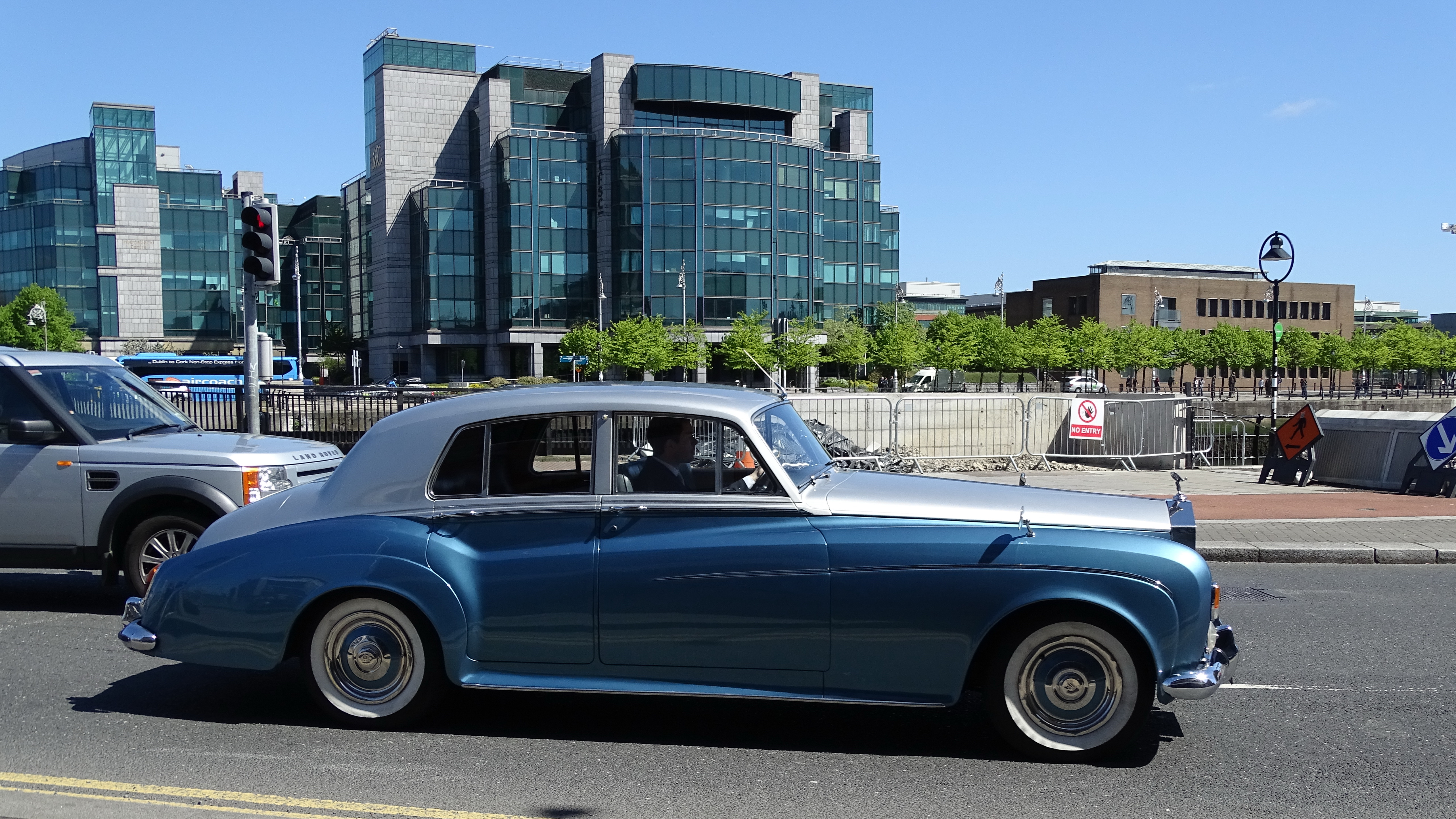 Rolls Royce side view