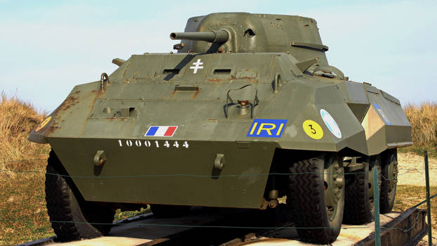 Tank of the free French Army - front view