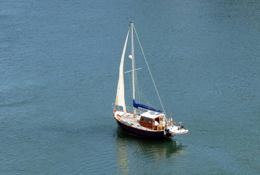 Sailing boat