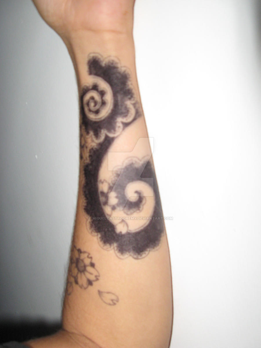 tattoo design lotos nubes 5