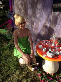 a fairy tea party : tinkerbell cosplay