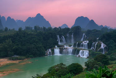 Detian Waterfall