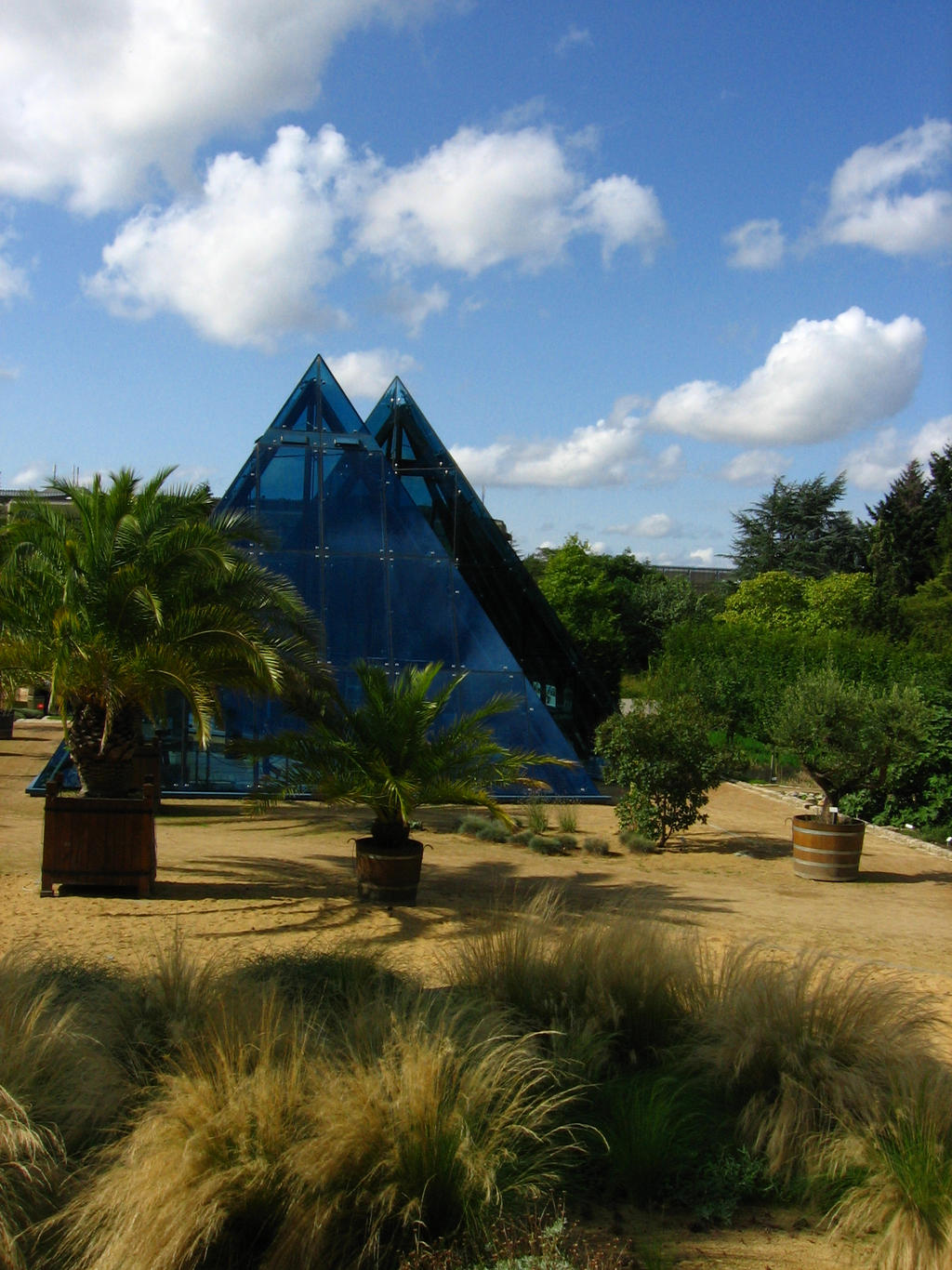 pyramids by jedediah667 on DeviantArt