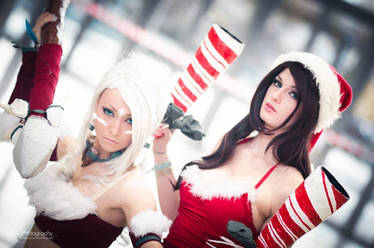 Nidalee and Miss Fortune Cosplay (1)