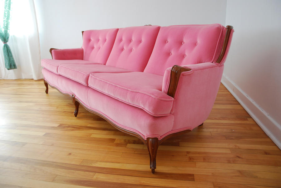 Long Pink couch 1