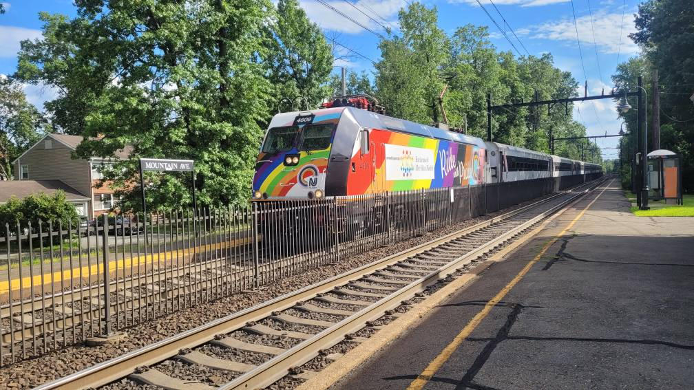 NJT 4609 Ride with pride heritage unit by JosephCavagnaroYT on DeviantArt