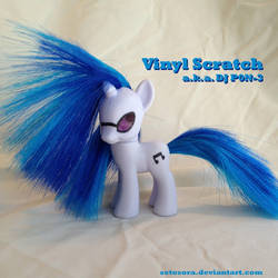 Vinyl Scratch, DJ P0N-3 custom pony