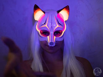 Fox skull mask - Kitsuguine UV