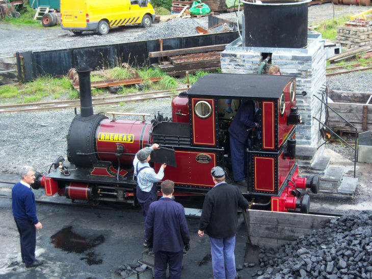 Rheneas at Tywyn Wharf