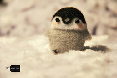 needle felt penguin (forsale)