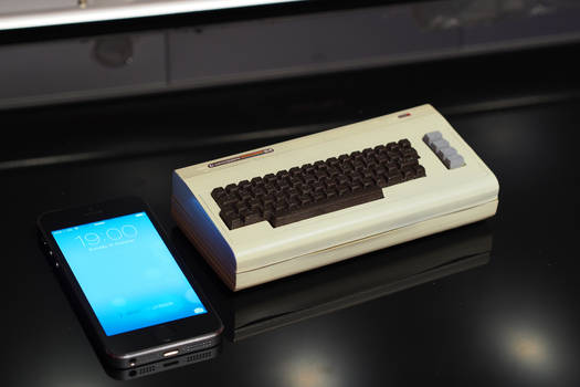 Mini C64 Raspberry Pi case