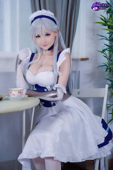 Belfast Azur Lane cosplay by Hidori Rose