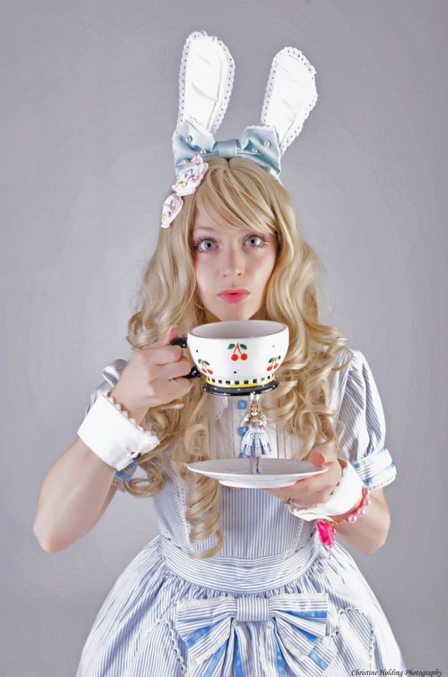 White Rabbit Alice tea in Wonderland