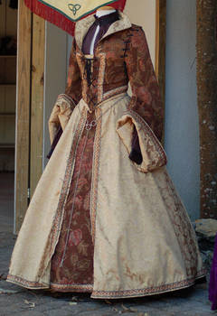 Pendragon Costume