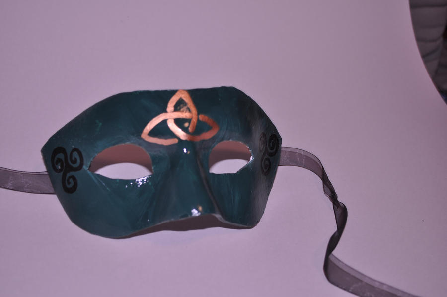 mask celtic knot by Bajeeba on DeviantArt