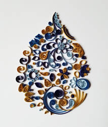 Paper quilled art: 'Teardop'