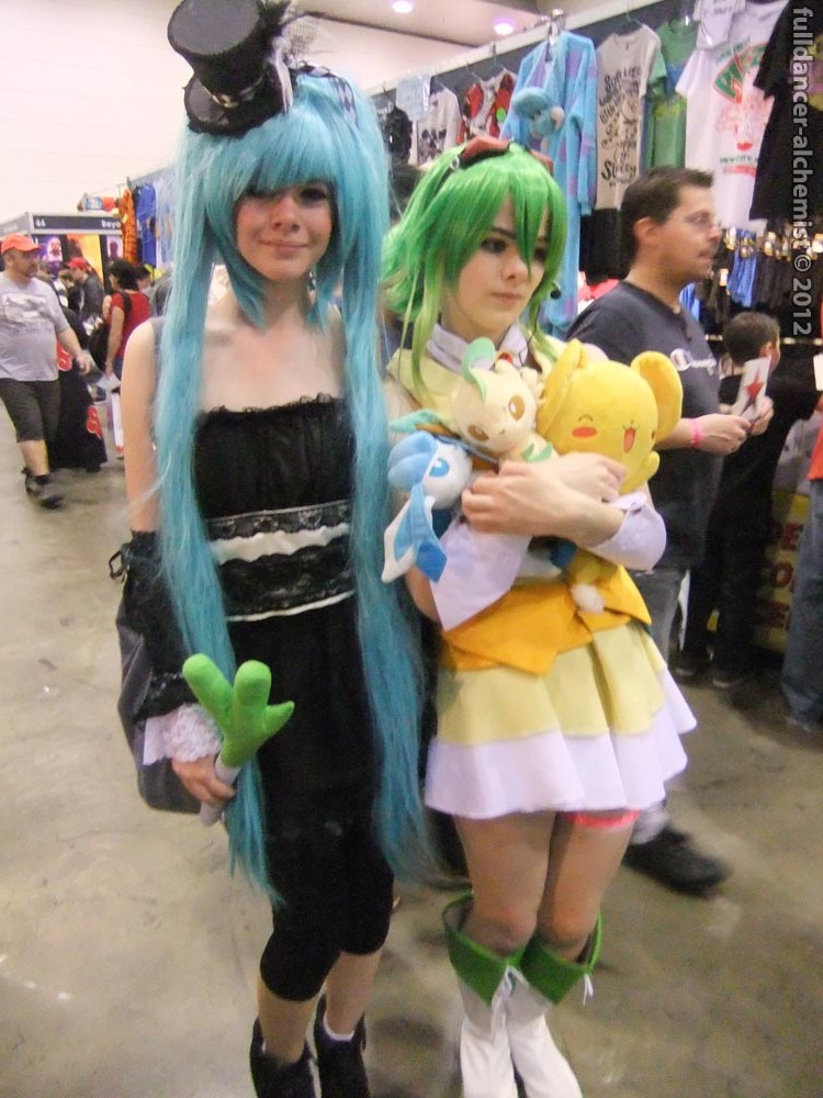 Armageddon Expo 2012 - Vocaloid girls