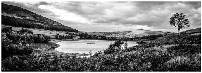 Dovestones Reservoir