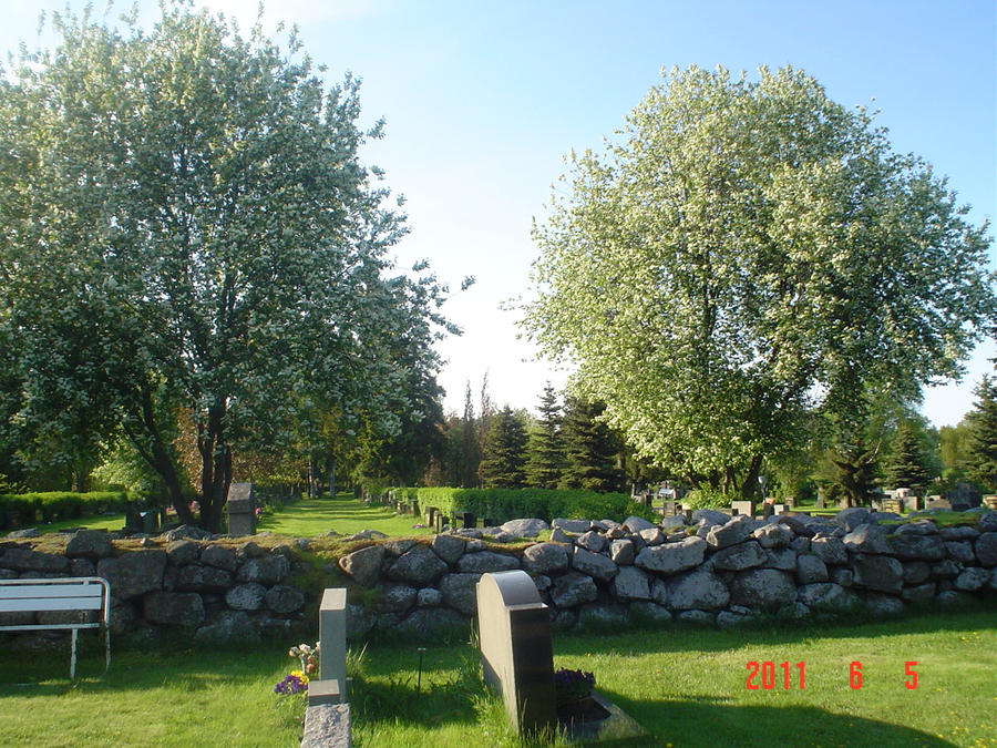 Haarala cemetery in June 2