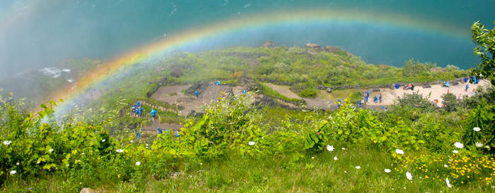 Rainbow at Niagara Falls