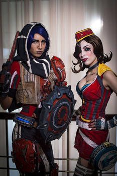 Athena and Moon Moxxi