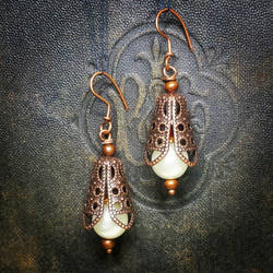 Victorian Pearl Earrings by Llyzabeth