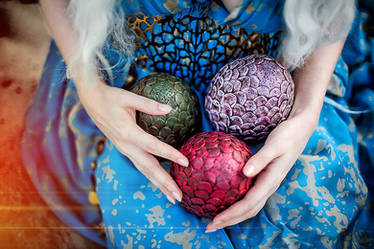 Game of thrones - Daenerys Targaryen 3 Dragon eggs