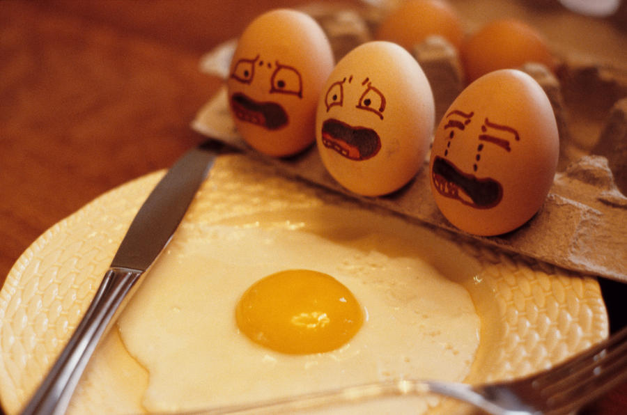 Глупые яйца. Веселые пасхальные яйца. Прикольные яйца. Прикольные яйца на Пасху. Забавные яйца.