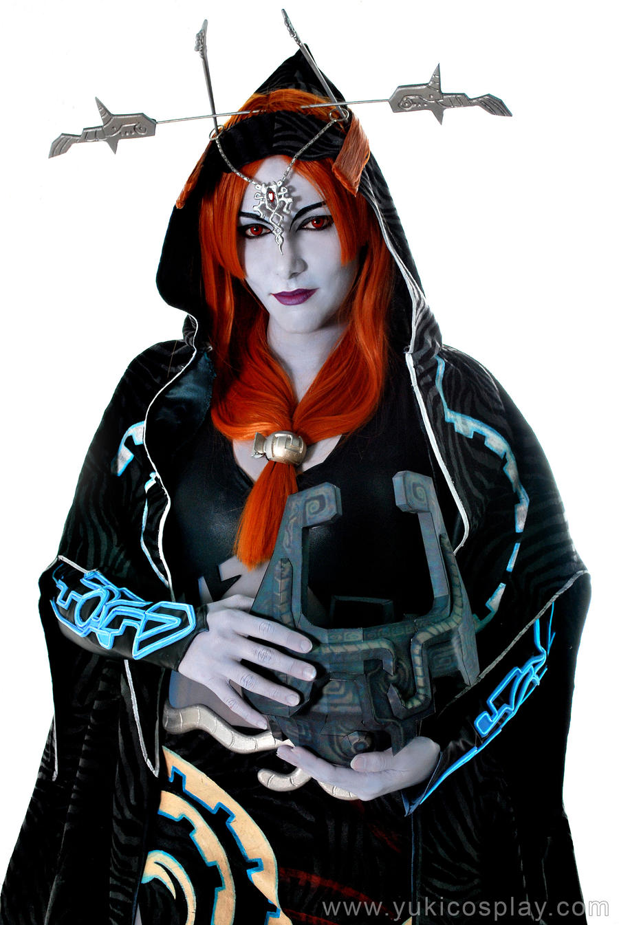 Midna cosplay and Fused Shadow