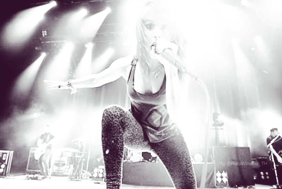 Hayley Williams O2